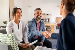 Intended parents meeting with a surrogacy consultant to discuss surrogacy cost in USA 2025
